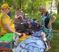 Акция «Из рук в руки» с участием благотворительного фонда «Второе дыхание»