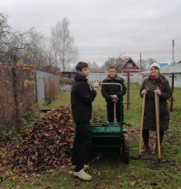 Уборка придомовой территории от волонтеров-2025